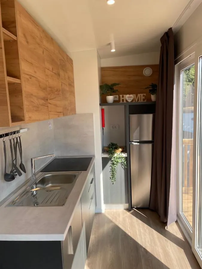 Selce Mobile Home Iwi 0*,